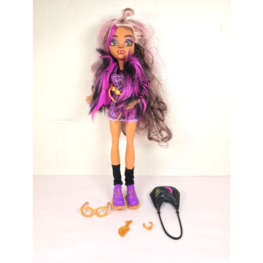 Monster High G3 Clawdeen Wolf Doll Mattel 2021 Articulated Fashion